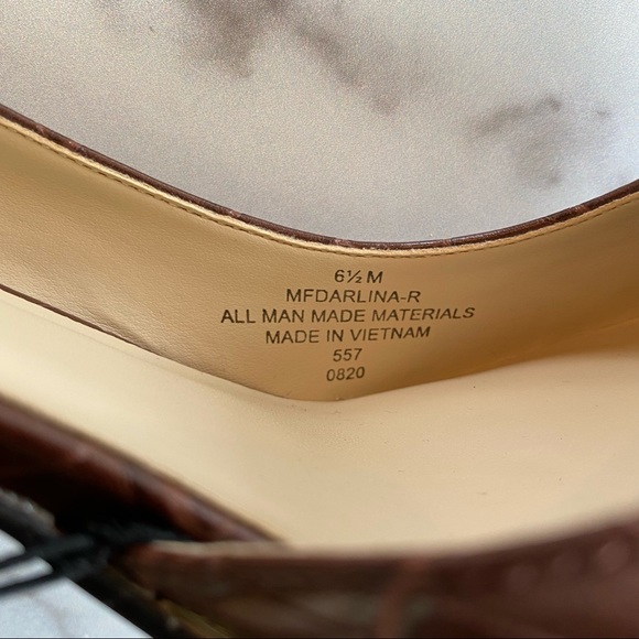 MARC FISHER Darlina Crocodile Embossed High Heels - Picture 5 of 6